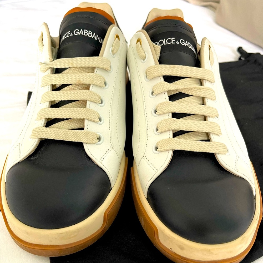 Dolce and Gabbana shoes like new  for men!Only used 3 times with his bag.